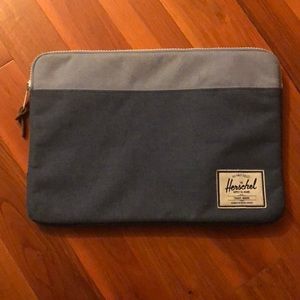 Hershel laptop sleeve 15”